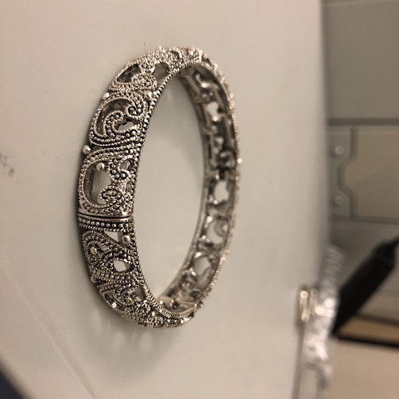 Charm bracelet - Picture 5 of 8